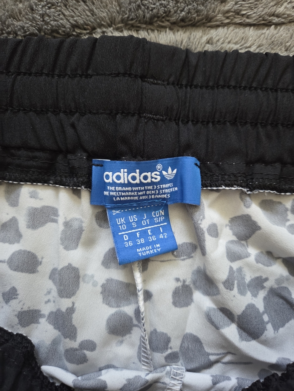 Adidas Original Trefoil INKED Shorts 2016 Collection Size S Collectors Athletic - Picture 7 of 11